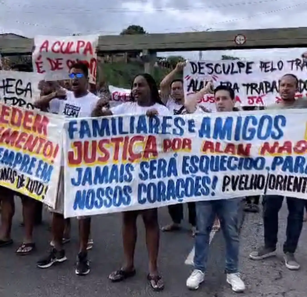 Protesto por morte na BR-101 interdita pista em São Gonçalo