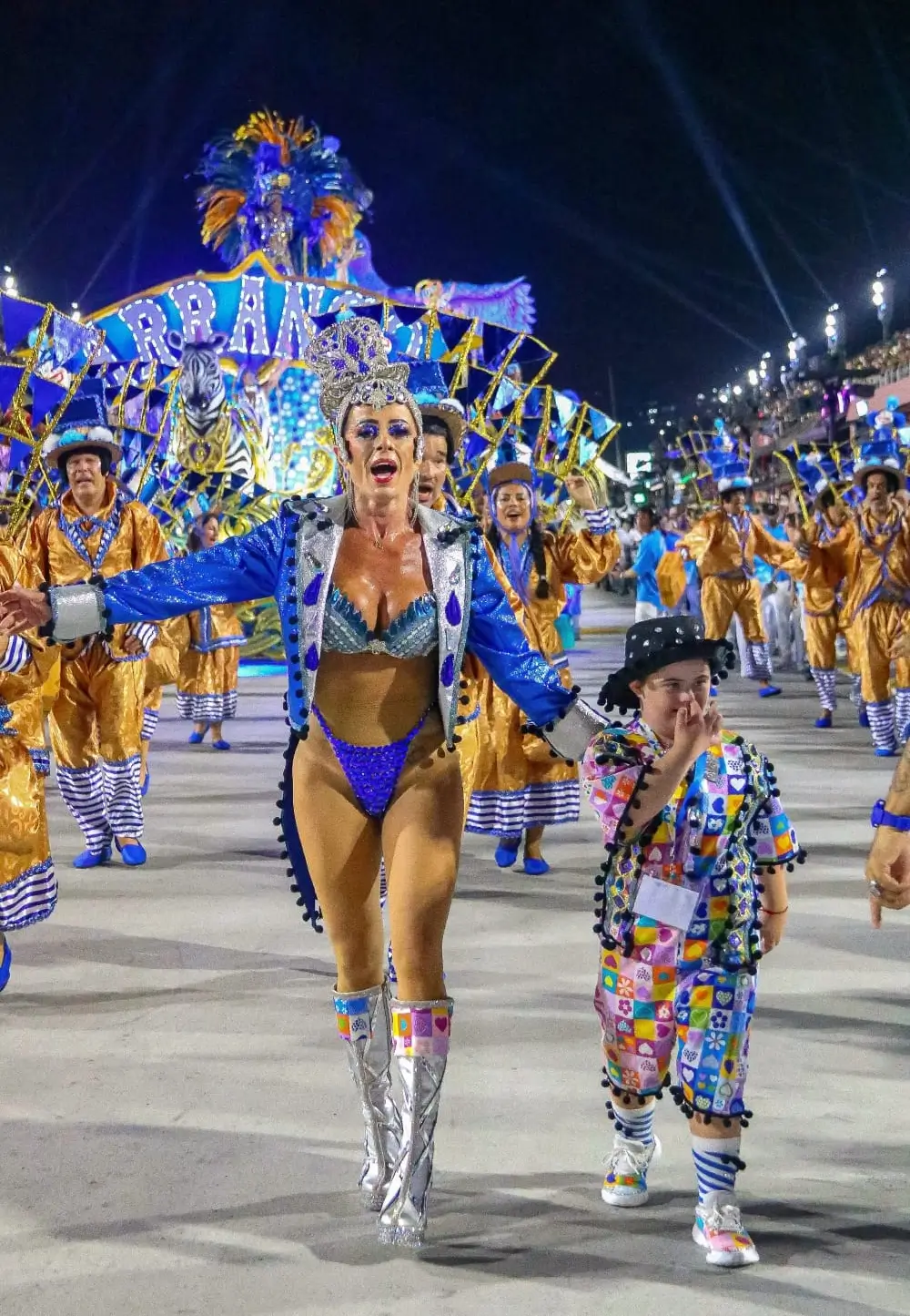 Tatiana Breia encerra o Carnaval 2026 emocionada ao celebrar a estreia do filho