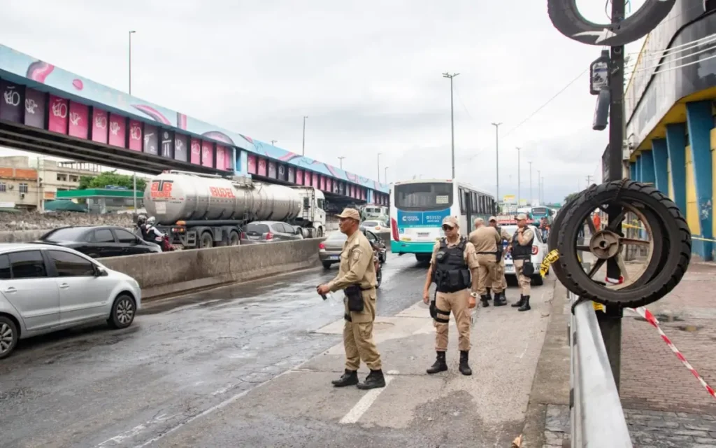 Avenida Brasil é liberada