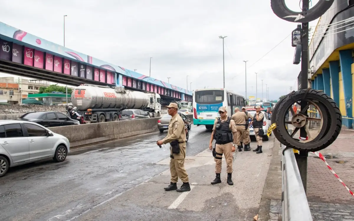 Avenida Brasil é liberada