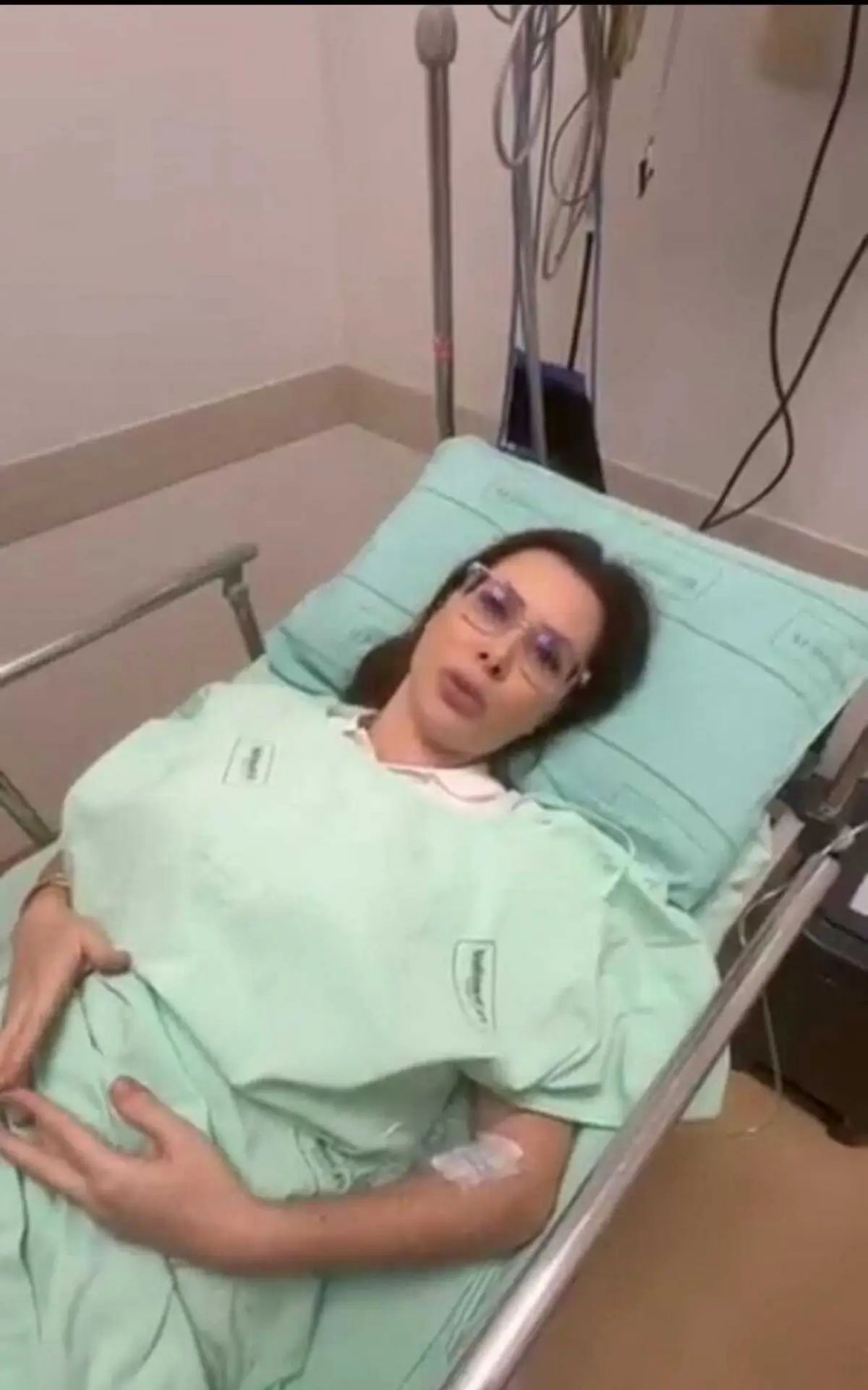 Carol de Toni fratura joelho