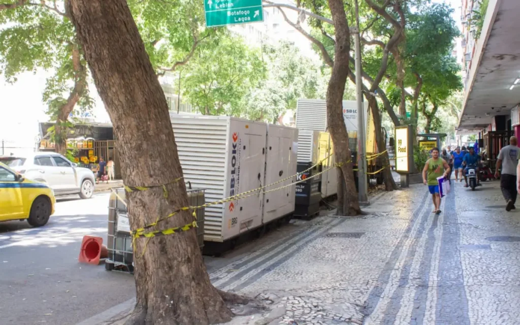 Geradores instalados em Copacabana