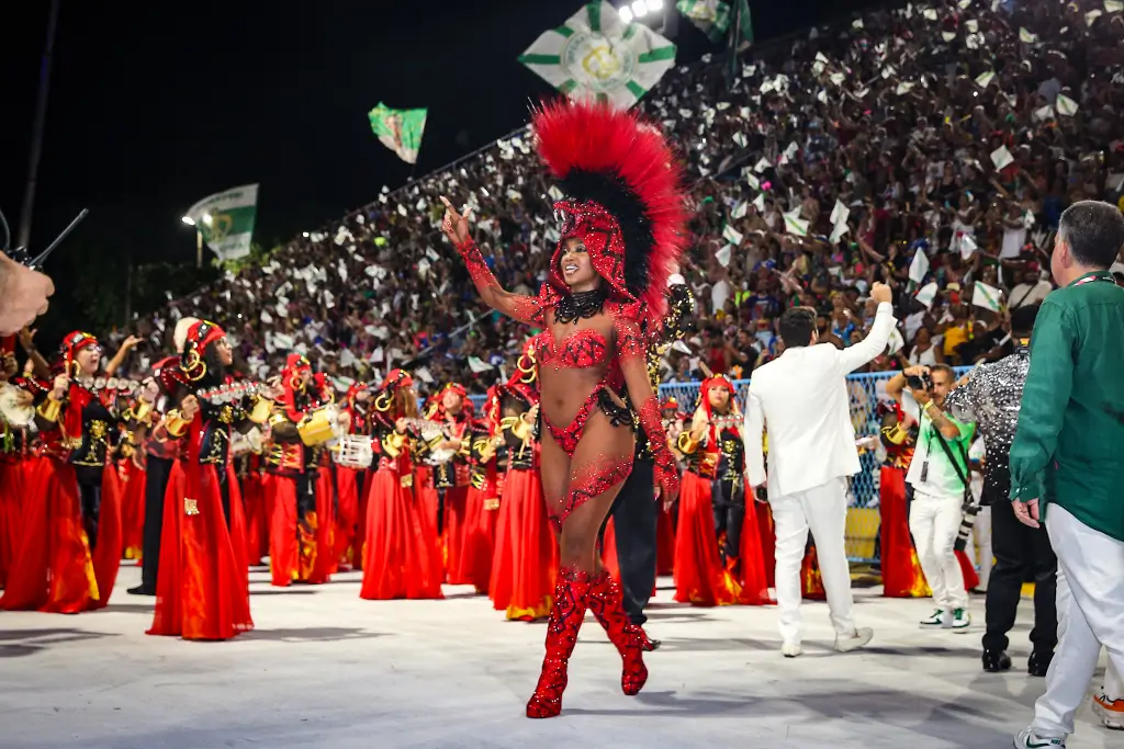 Iza na Imperatriz Leolpodinense