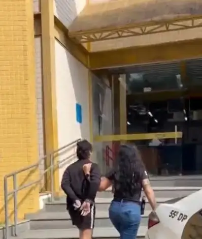 Mulher trans foi presa em flagrante