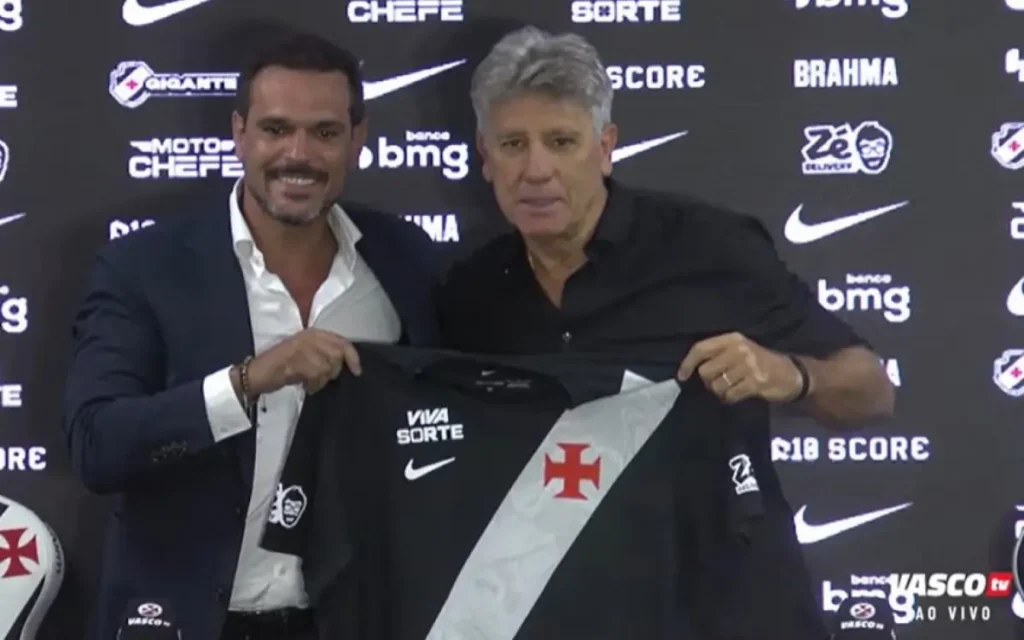 Renato Gaúcho ao lado de Admar Lopes