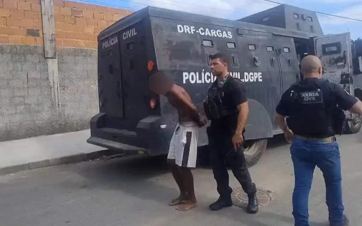 Criminoso foi localizado na comunidade Vai Quem Quer