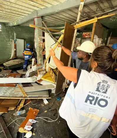 construção ociosa na Penha