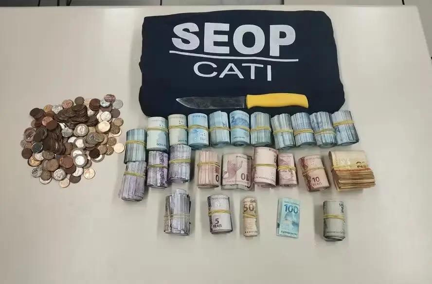 dinheiro encontrado na Tijuca