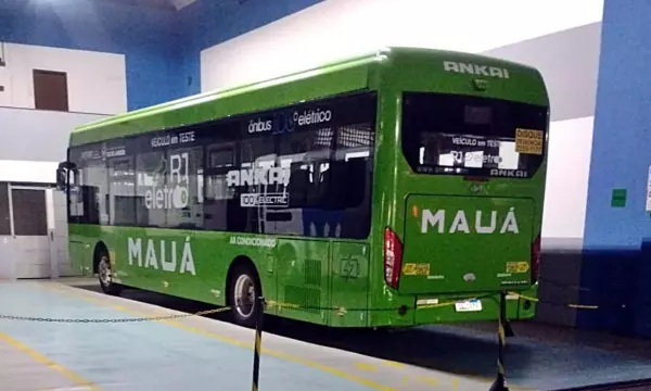 Ônibus elétrico entra em teste