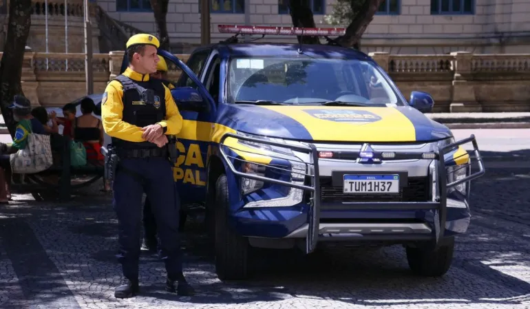 patrulhamento no calçadão de Campo Grande