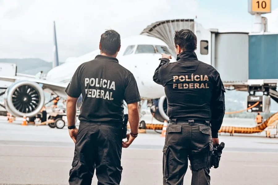 PF prende foragido por violência doméstica em aeroporto do Rio