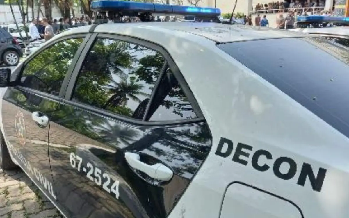 Decon