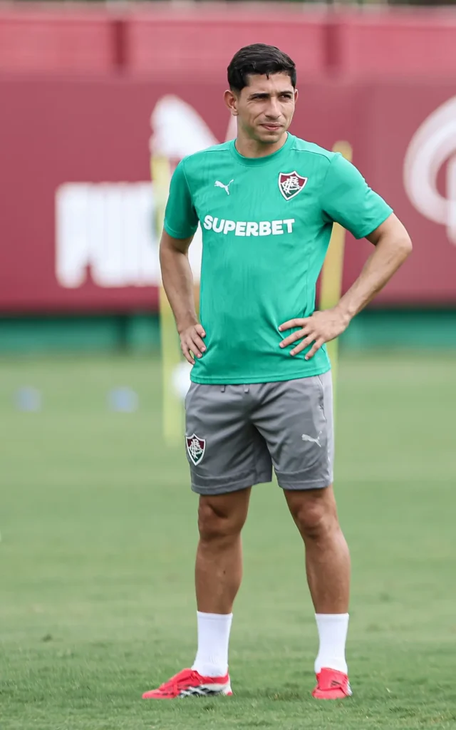 Savarino em treino do Fluminense