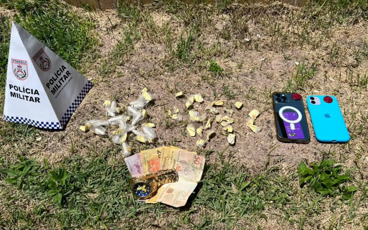 Material apreendido pela Polícia Militar