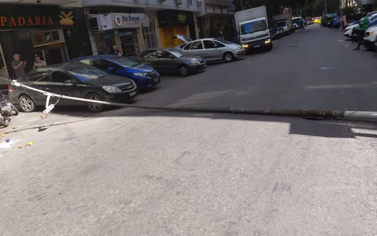queda de poste em Copacabana