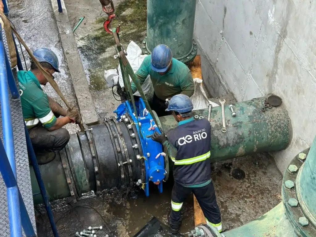abastecimento de água na Baixada
