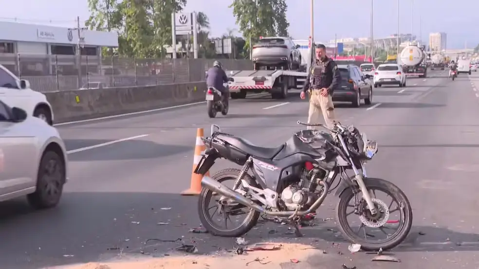 Acidente com moto na BR-040