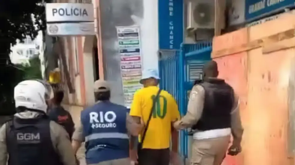 Argentino é preso por injúria racial em Copacabana