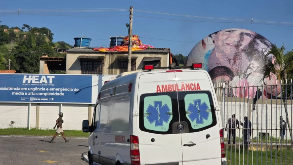 Balão cai em hospital em São Gonçalo