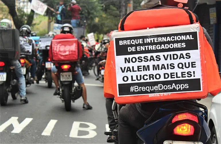 Greve nacional pressiona votação do PL dos Aplicativos