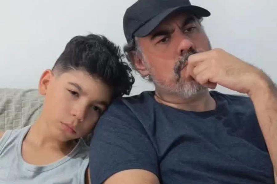 Humorista se manifesta após acidente que matou filho e esposa no Rio
