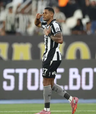 Junior Santos no Botafogo