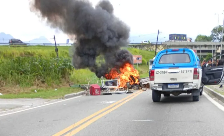 Protesto após morte de homem em ação da PM fechou trecho da Rio-Magé