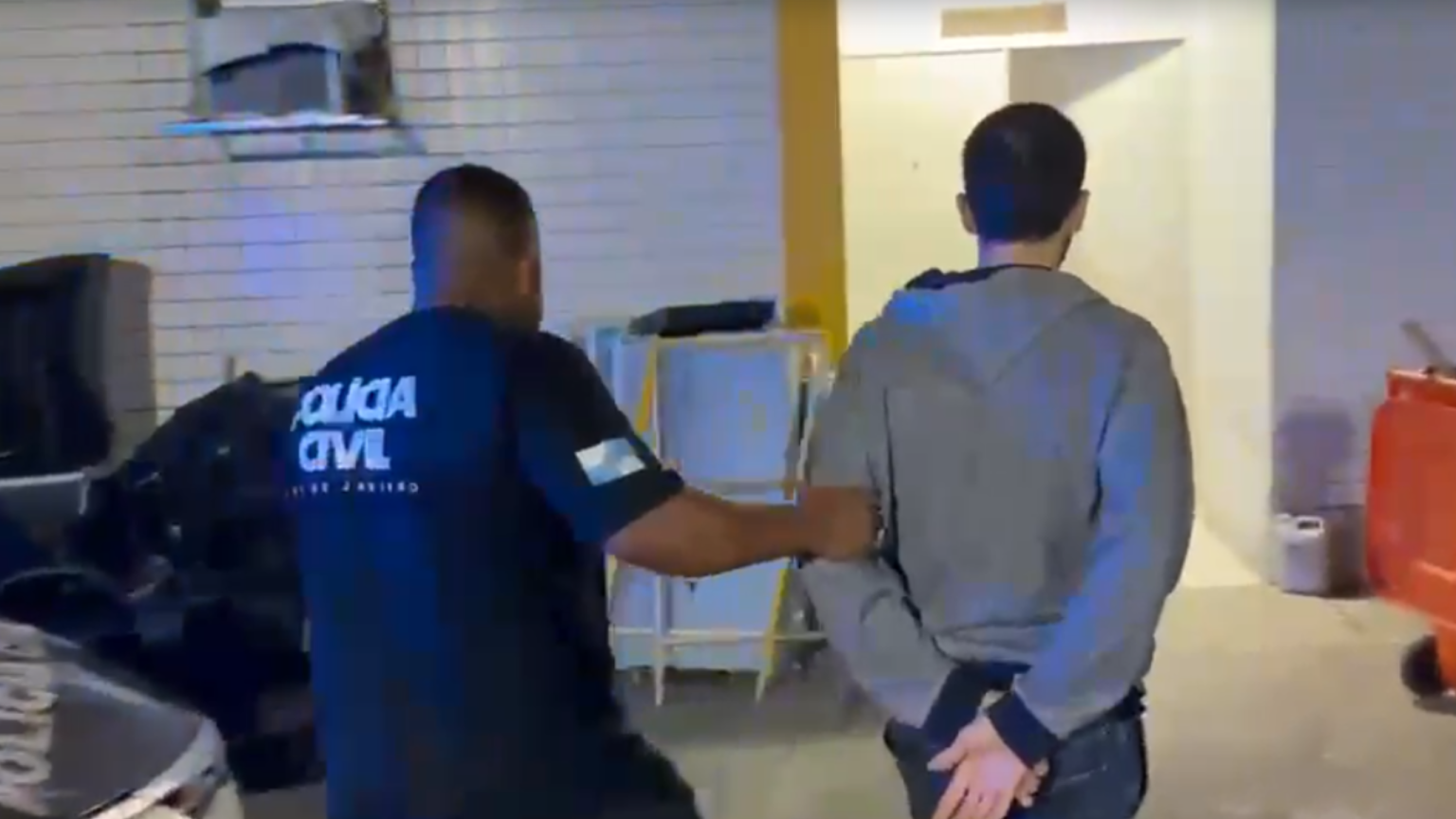 Professor acusado de estupro tem prisão