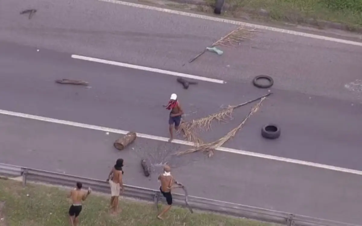 protesto na Rio-Teresópolis