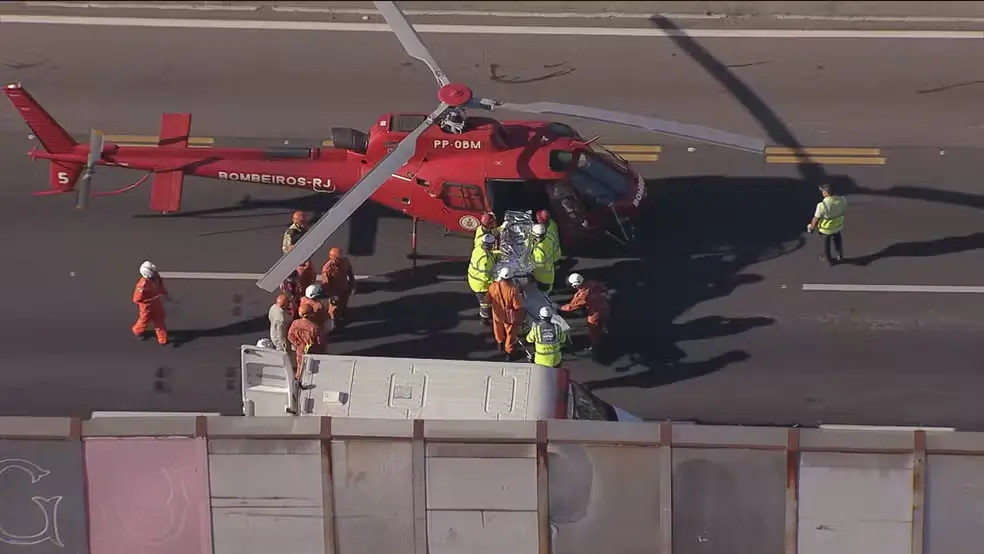 Helicóptero dos Bombeiros