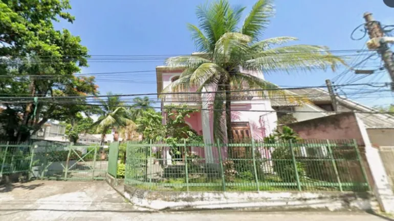 Alunos da UFF esfaqueados após briga em Niterói