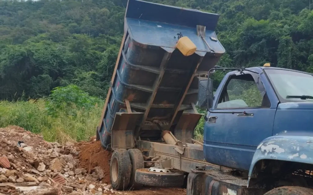 Descarte ilegal em Três Rios
