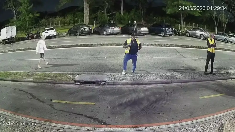 Homem é atropelado no Recreio