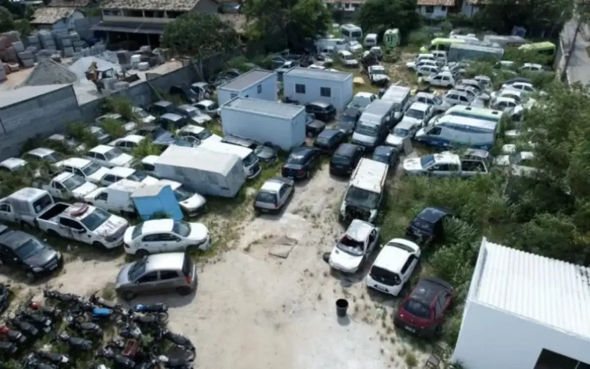 Leilão de veículos em Búzios