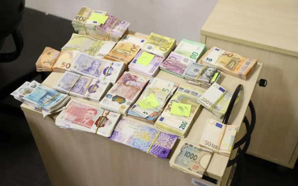 mais de R$ 1 milhão com suspeito no Rio