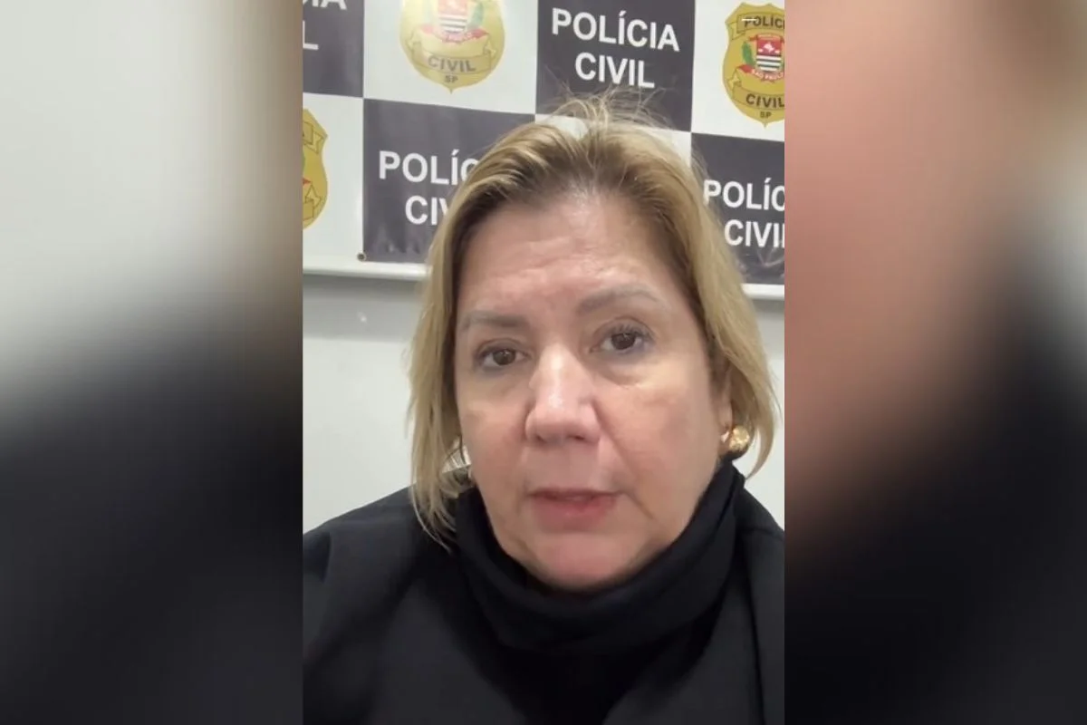 Jornalista Adriana Ramos