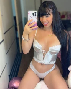 Juliana Bonde nua