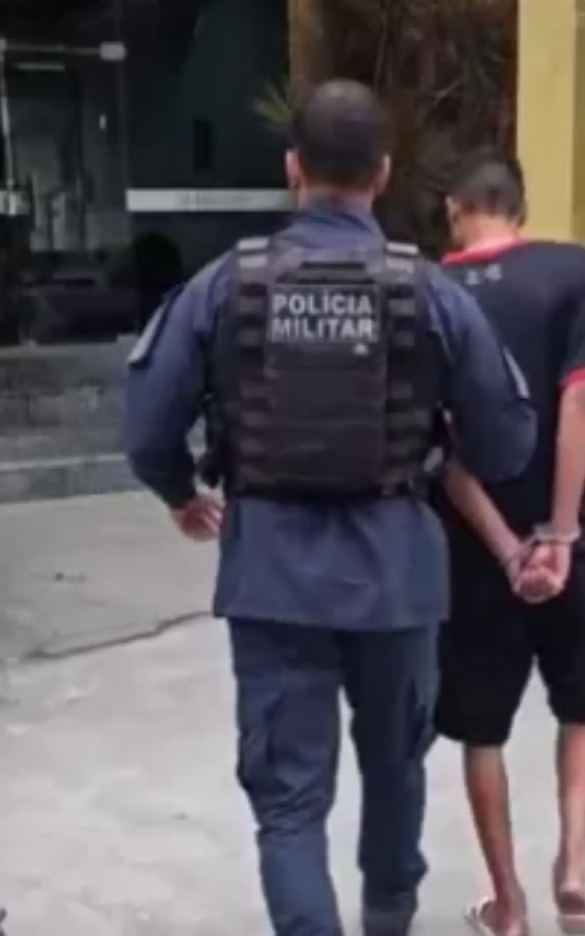 Foragido em Araruama