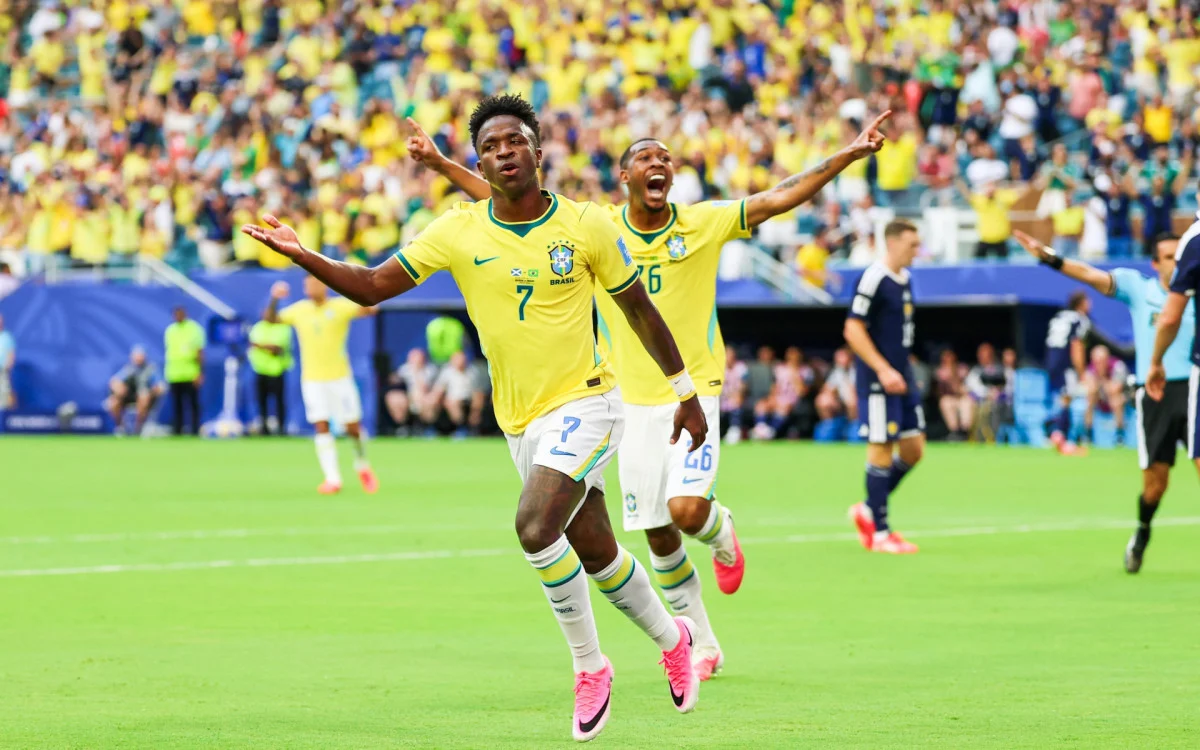 Vini Jr. Brilha com Dois Gols