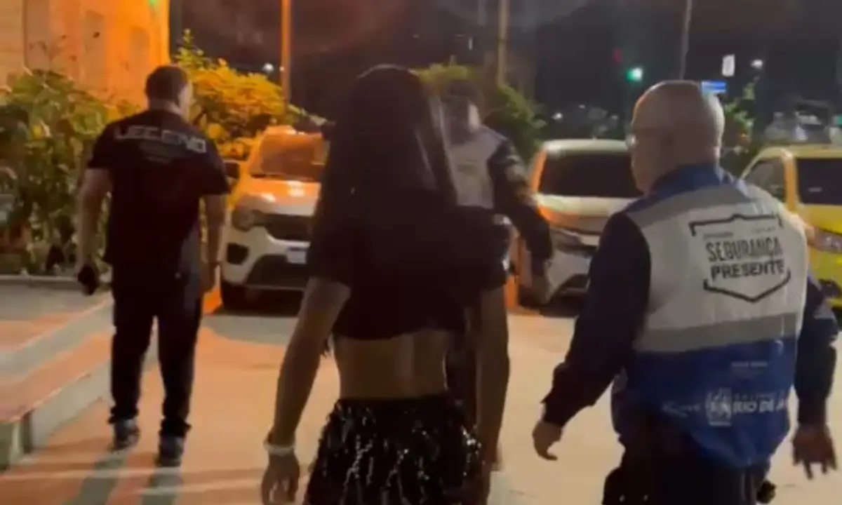 Mulher é Presa em Copacabana