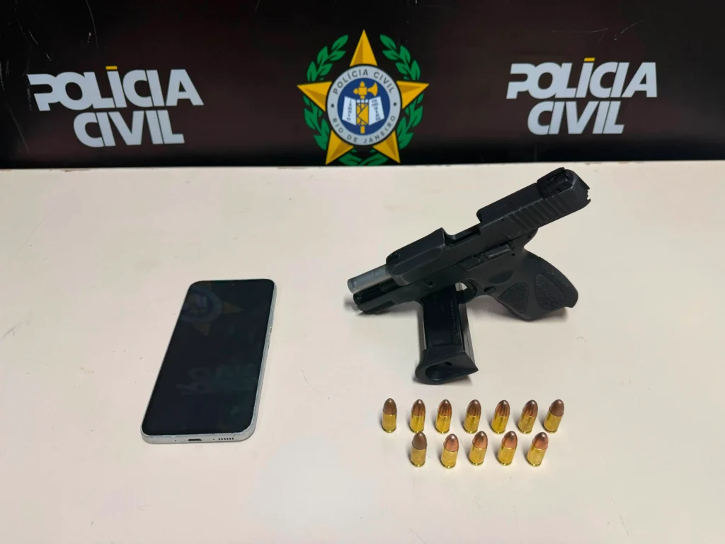 Policiais da 38ª DP prendem homem armado que atuava como "soldado" do tráfico em Cordovil