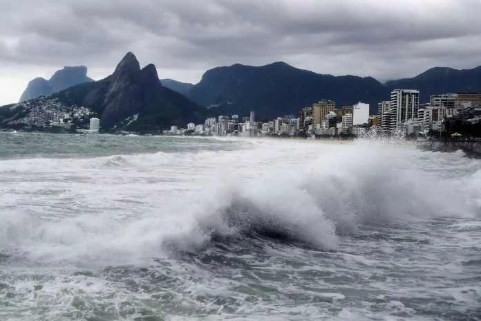 Alerta de Ressaca no Rio