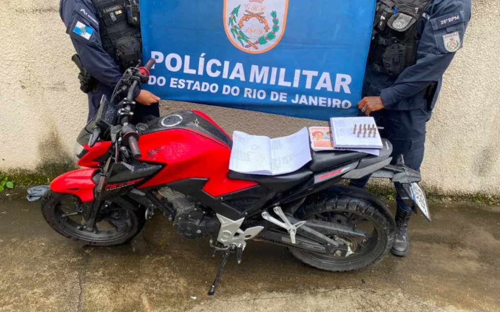 Moto apreendida em Petrópolis
