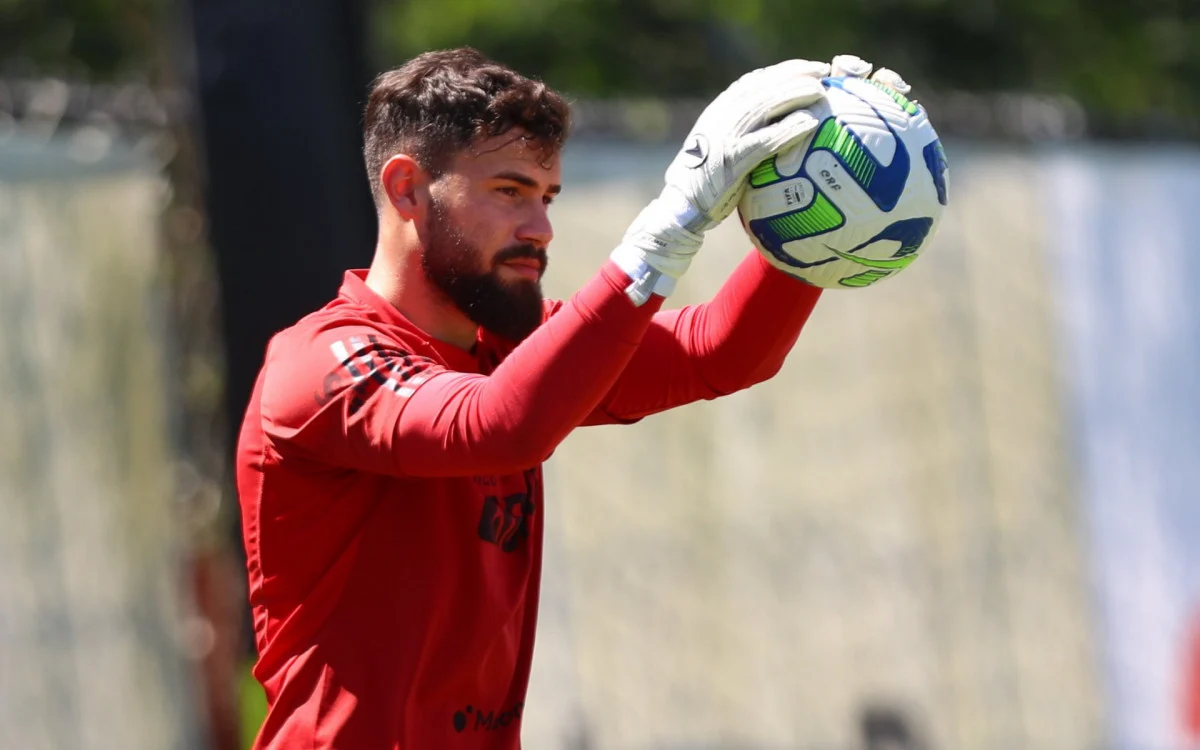 goleiro Matheus Cunha