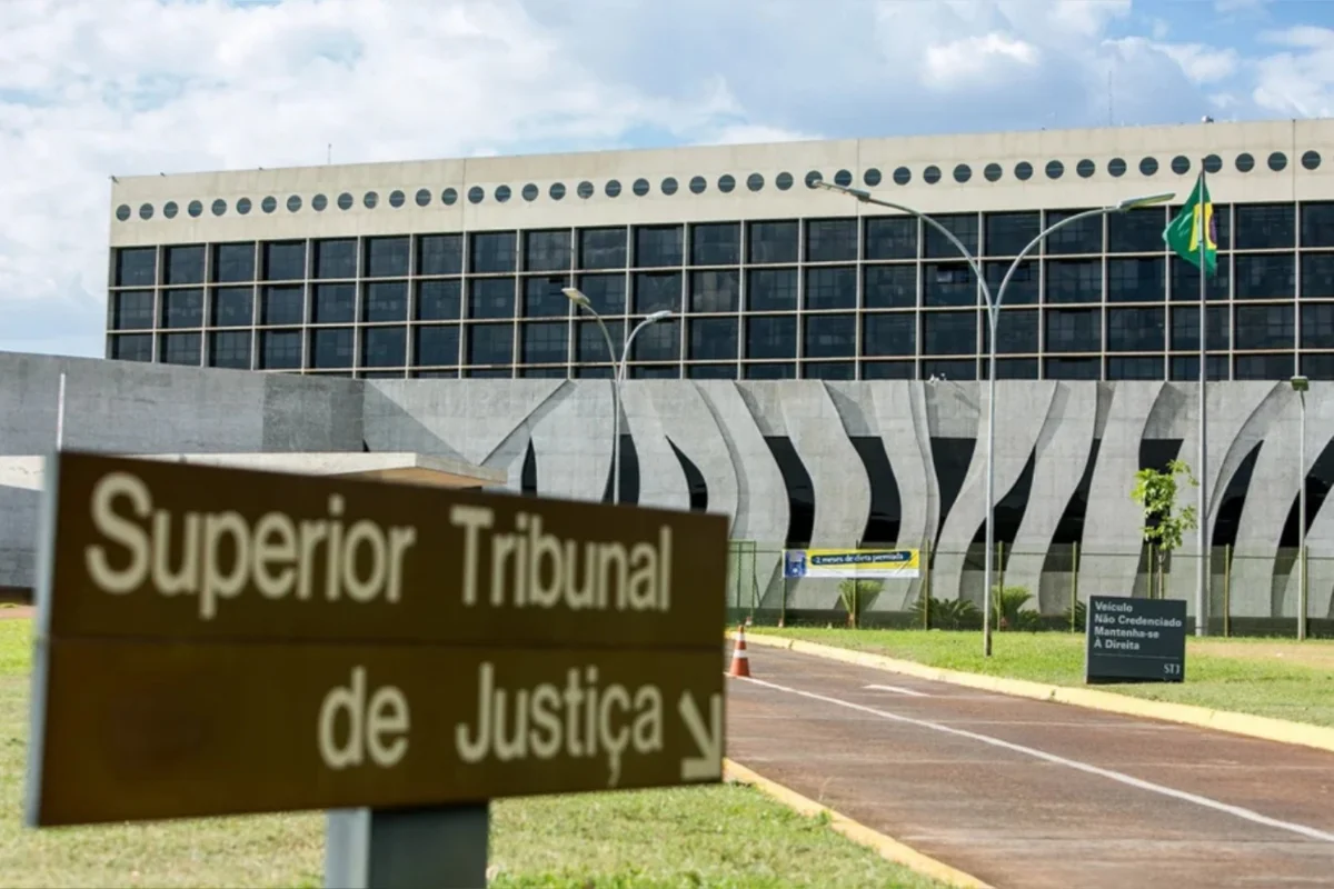 STJ