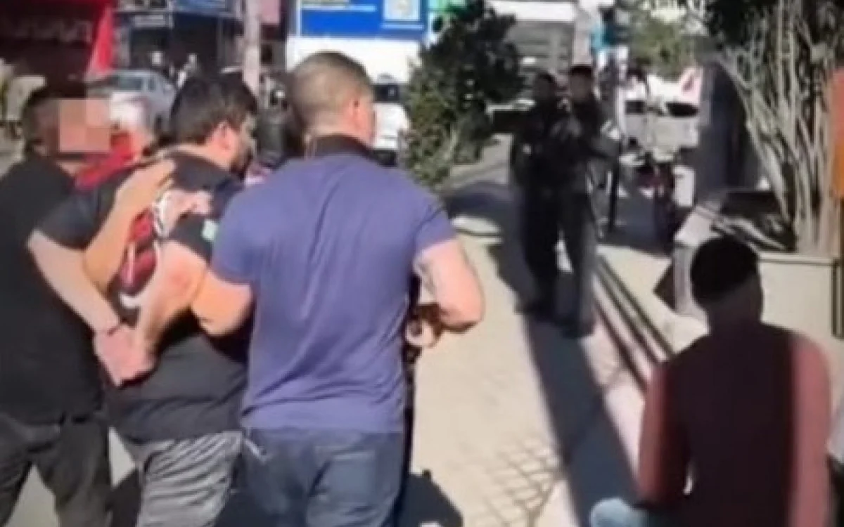 Padrasto é Preso em Flagrante Agressão a Menino Autista de 5 Anos em Nova Iguaçu