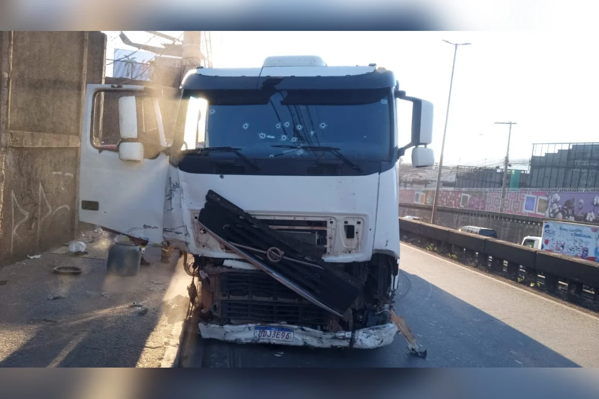 Caminhão destruido