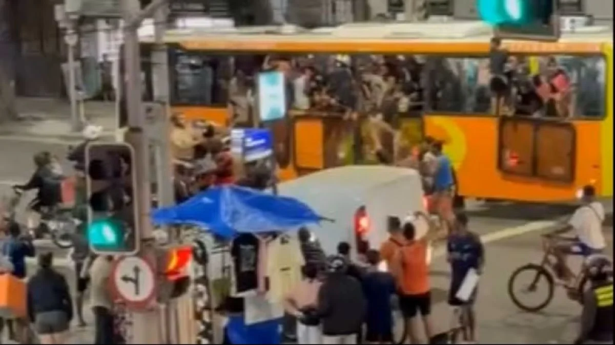 Ônibus Depredado