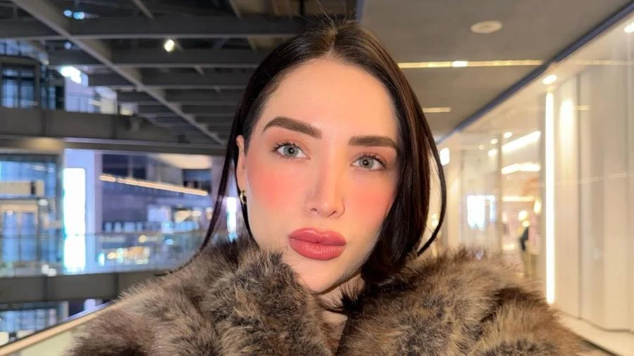 Influenciadora Adriana Garcia