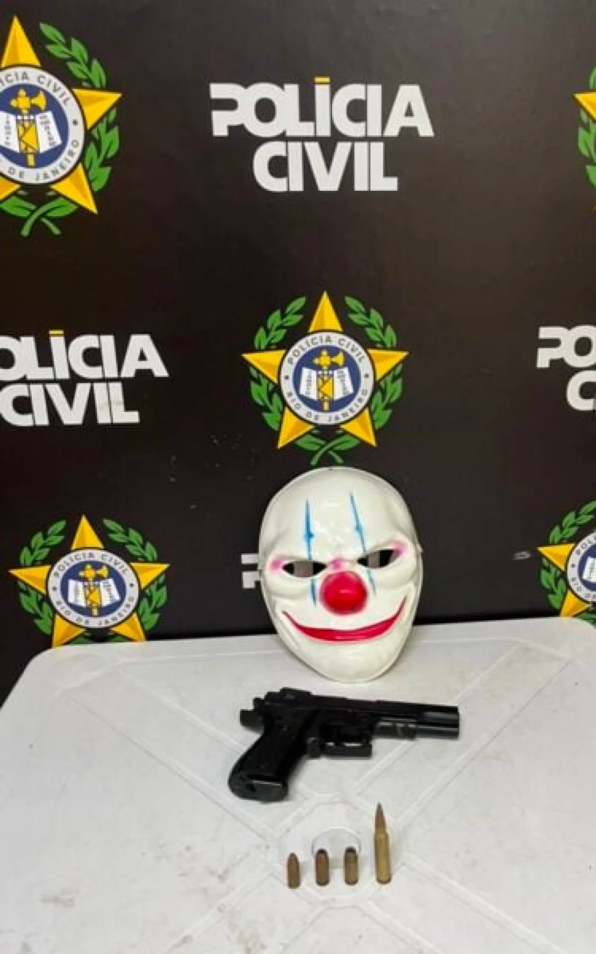 Material apreendido pela polícia